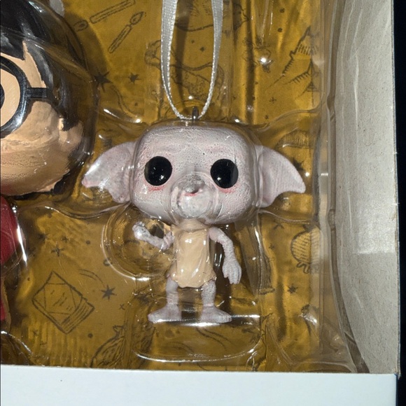 Hallmark Harry Potter & Dobby Ornament Set - Red and White - Picture 3 of 7